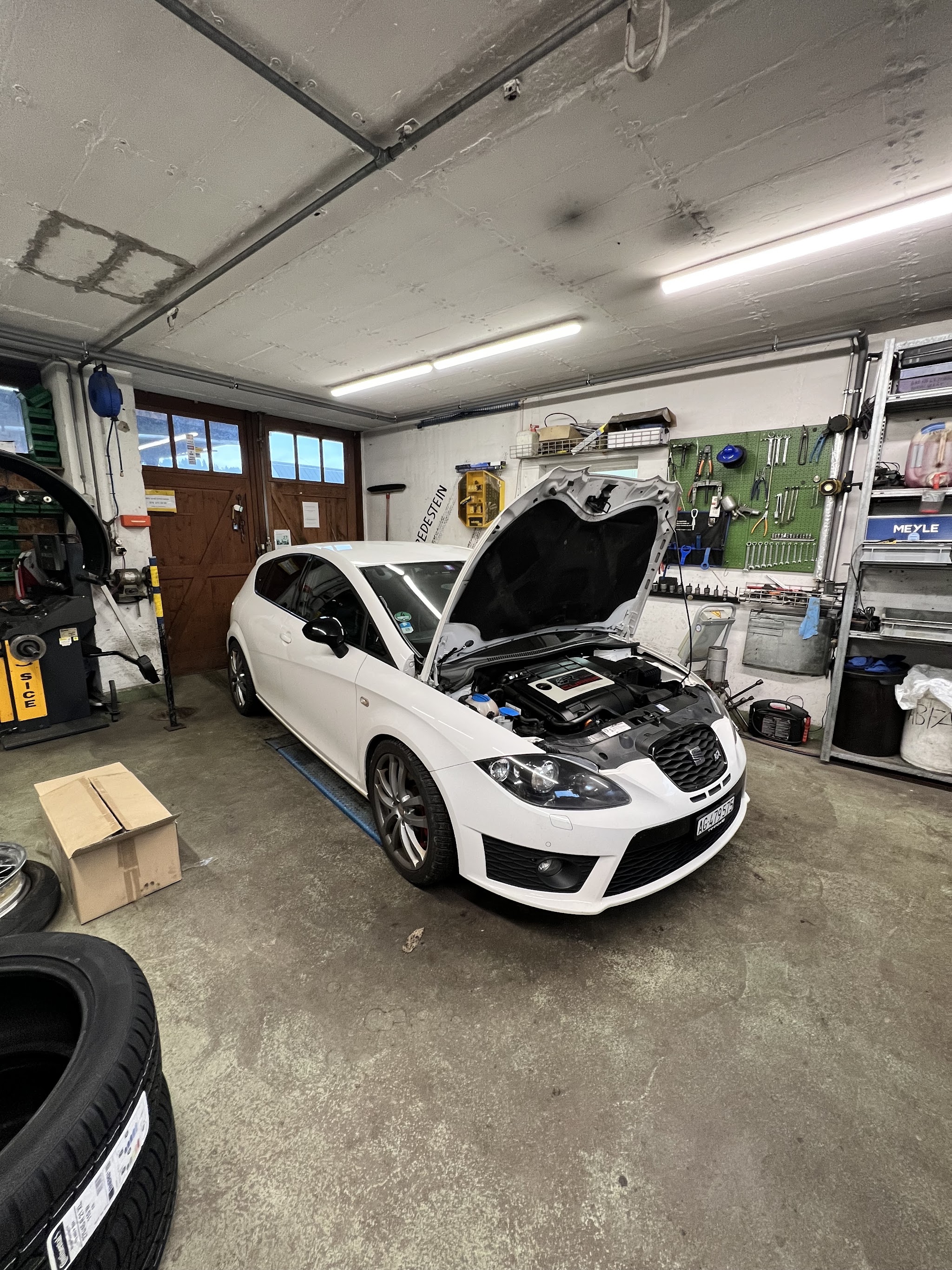 Seat Leon Cupra in der Werkstatt